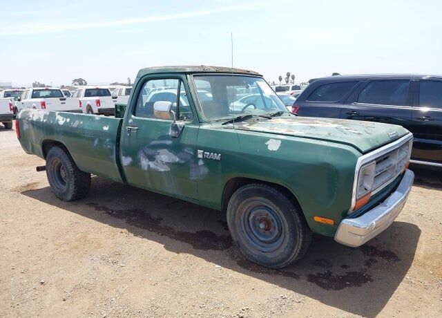 1990 DODGE D-Series