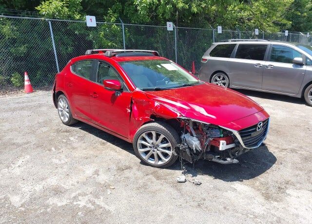 2016 MAZDA Mazda3