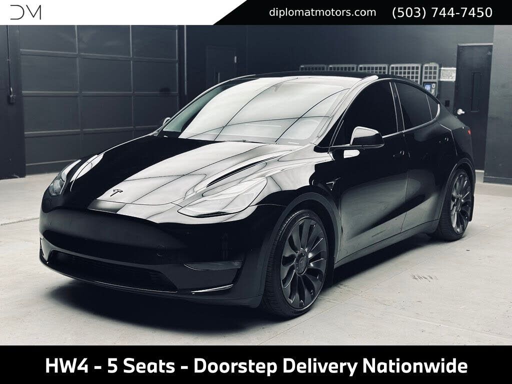 2023 TESLA Model Y