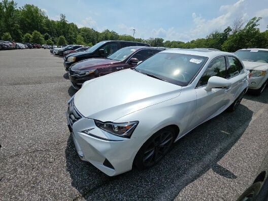 2018 LEXUS IS