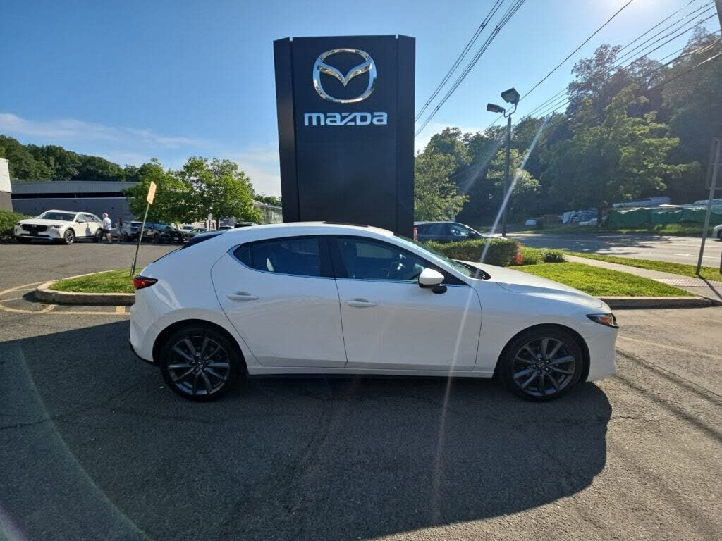 2024 MAZDA Mazda3
