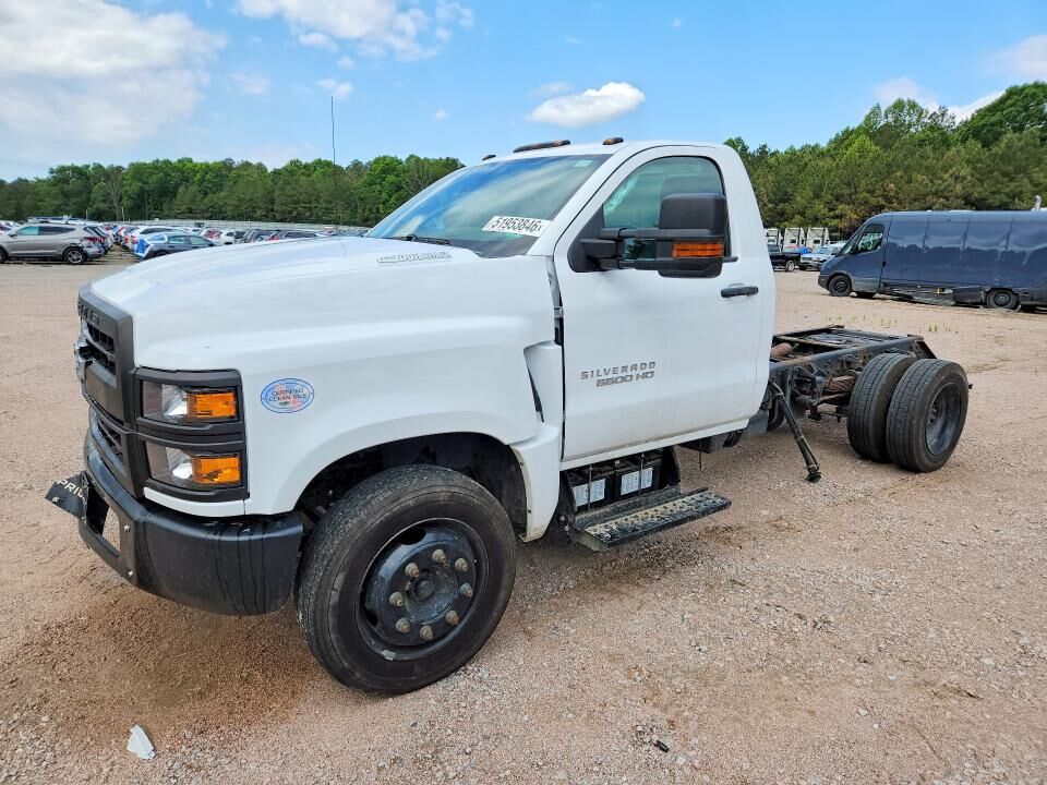 2024 GMC Silverado Medium Duty