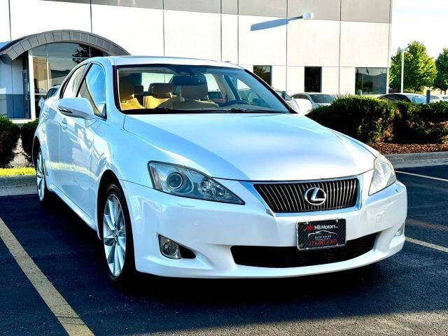 2010 LEXUS IS