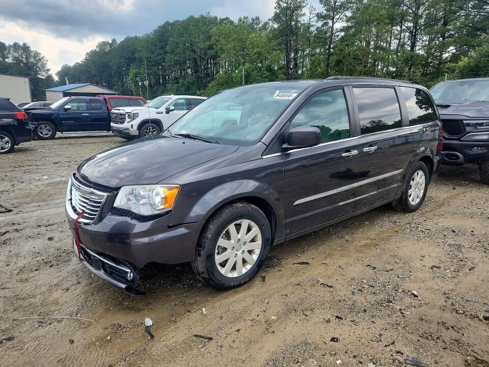2015 CHRYSLER Town and Country
