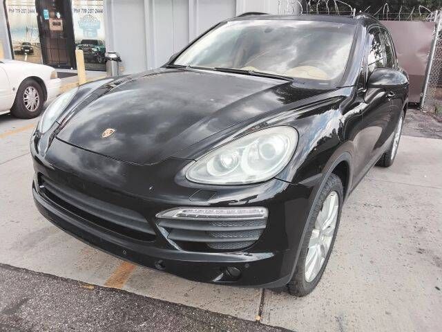 2014 PORSCHE Cayenne