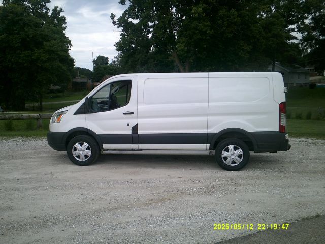 2015 FORD Transit