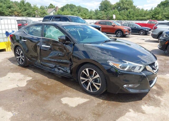 2017 NISSAN Maxima