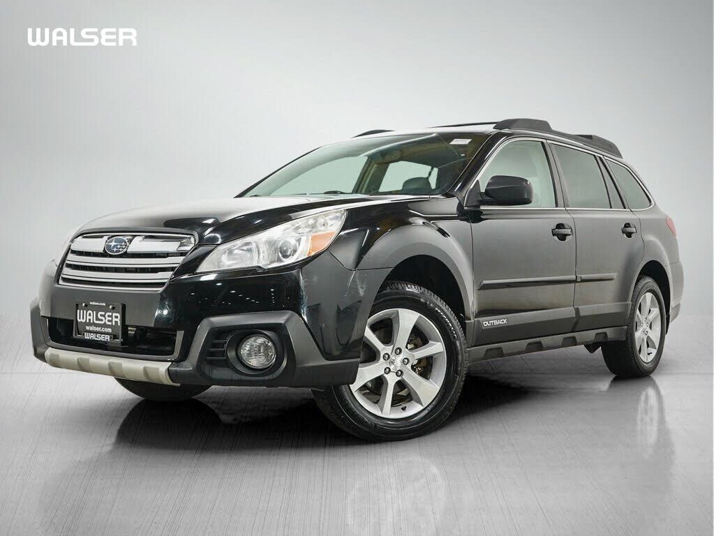 2013 SUBARU Outback