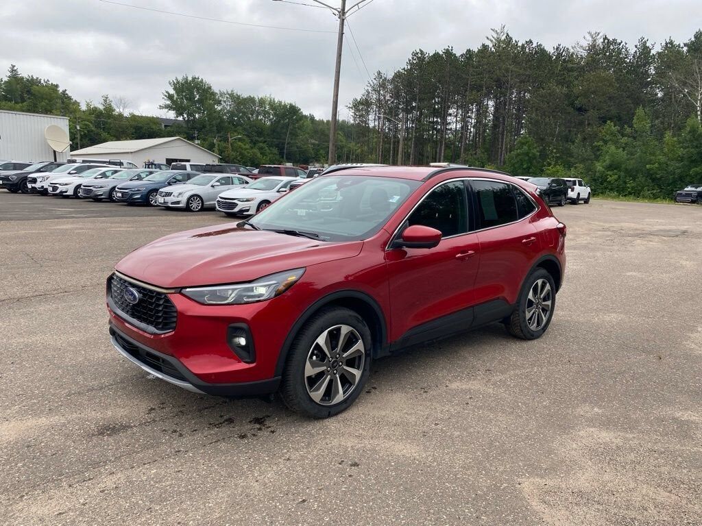 2024 FORD Escape