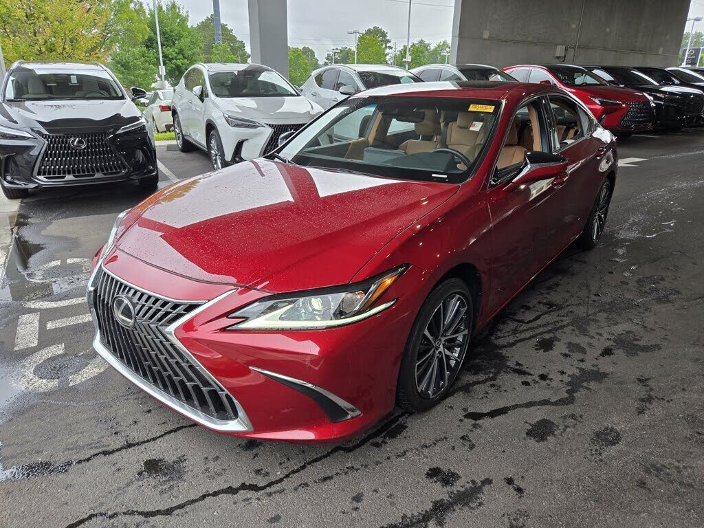 2025 LEXUS ES