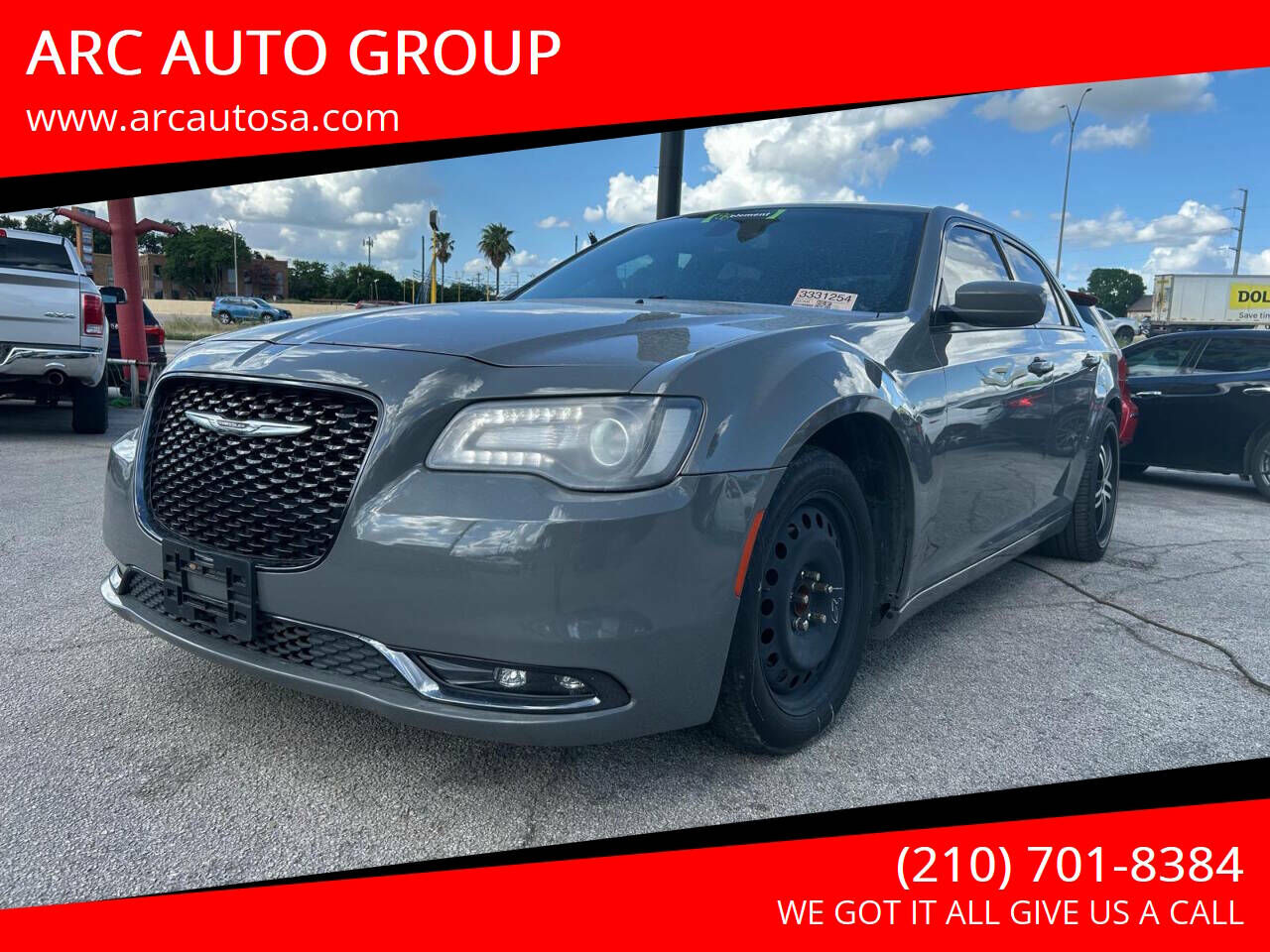 2019 CHRYSLER 300