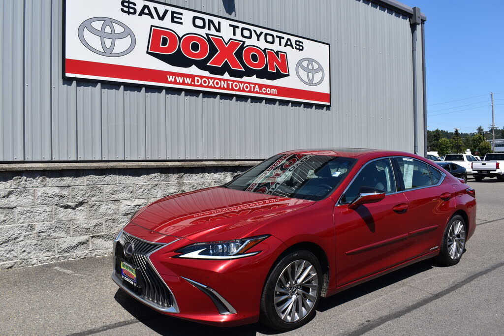 2019 LEXUS ES