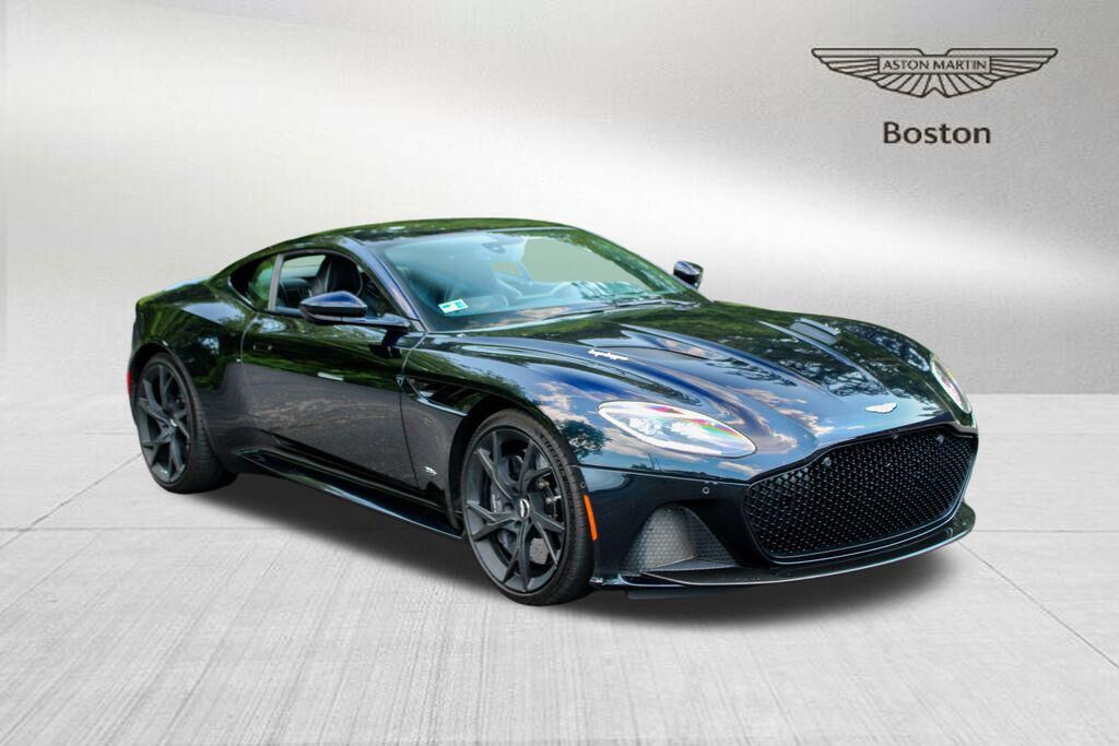 2019 ASTON MARTIN DBS