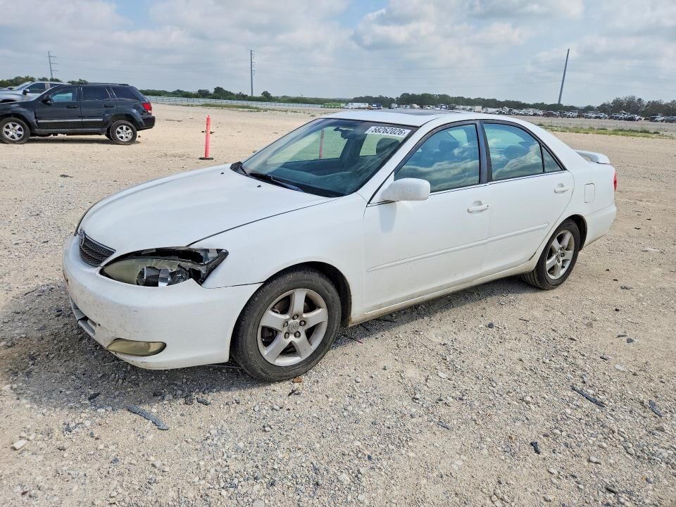 2004 TOYOTA Camry