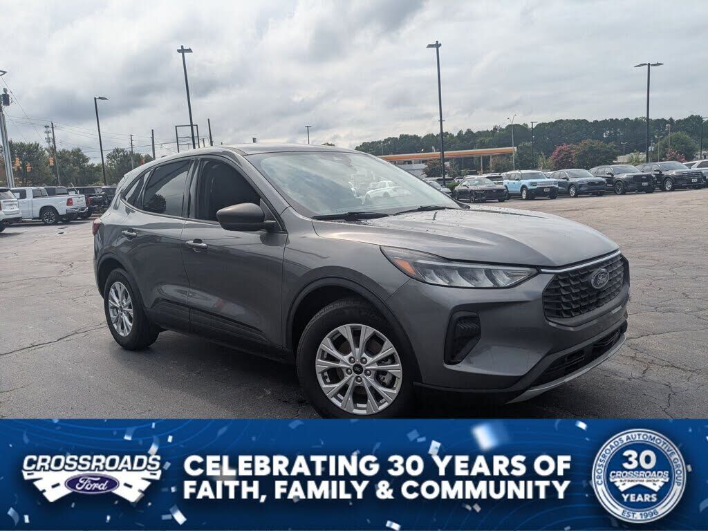 2025 FORD Escape