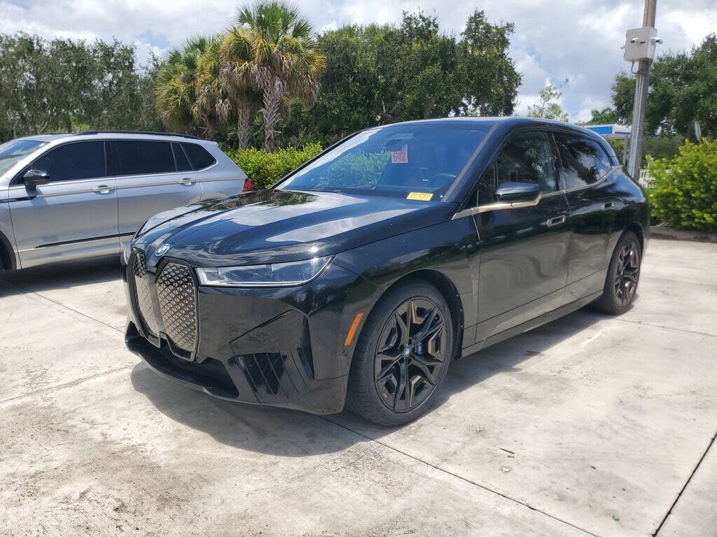 2023 BMW ix