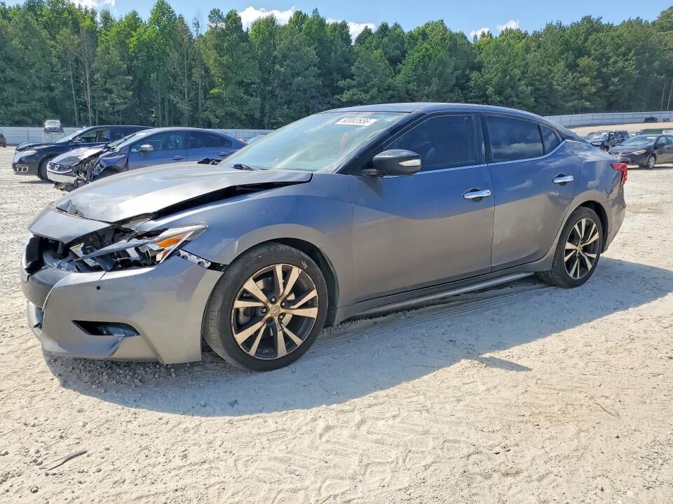 2017 NISSAN Maxima