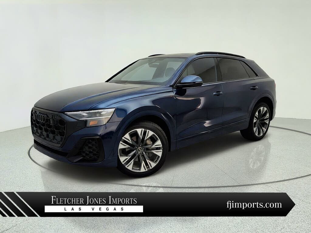 2025 AUDI Q8