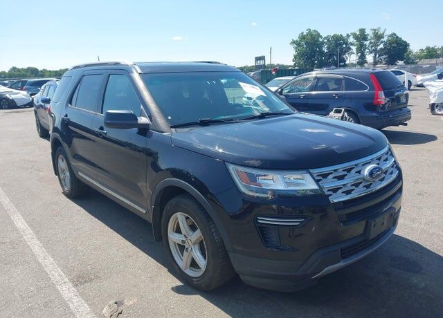 2019 FORD Explorer