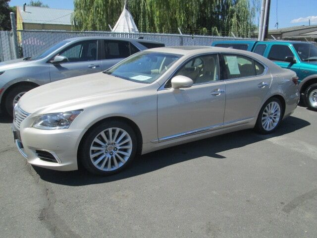 2017 LEXUS LS