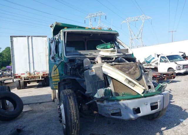 2000 FREIGHTLINER FL70