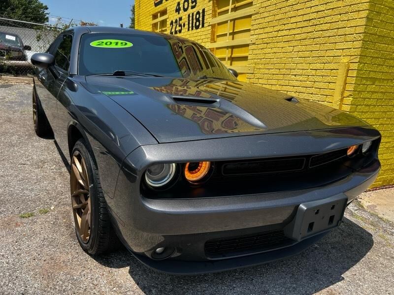 2019 DODGE Challenger