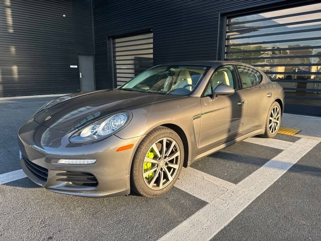 2015 PORSCHE Panamera