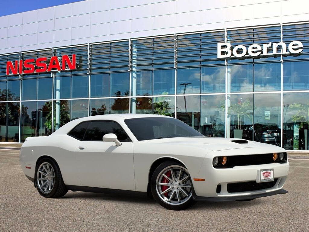 2016 DODGE Challenger