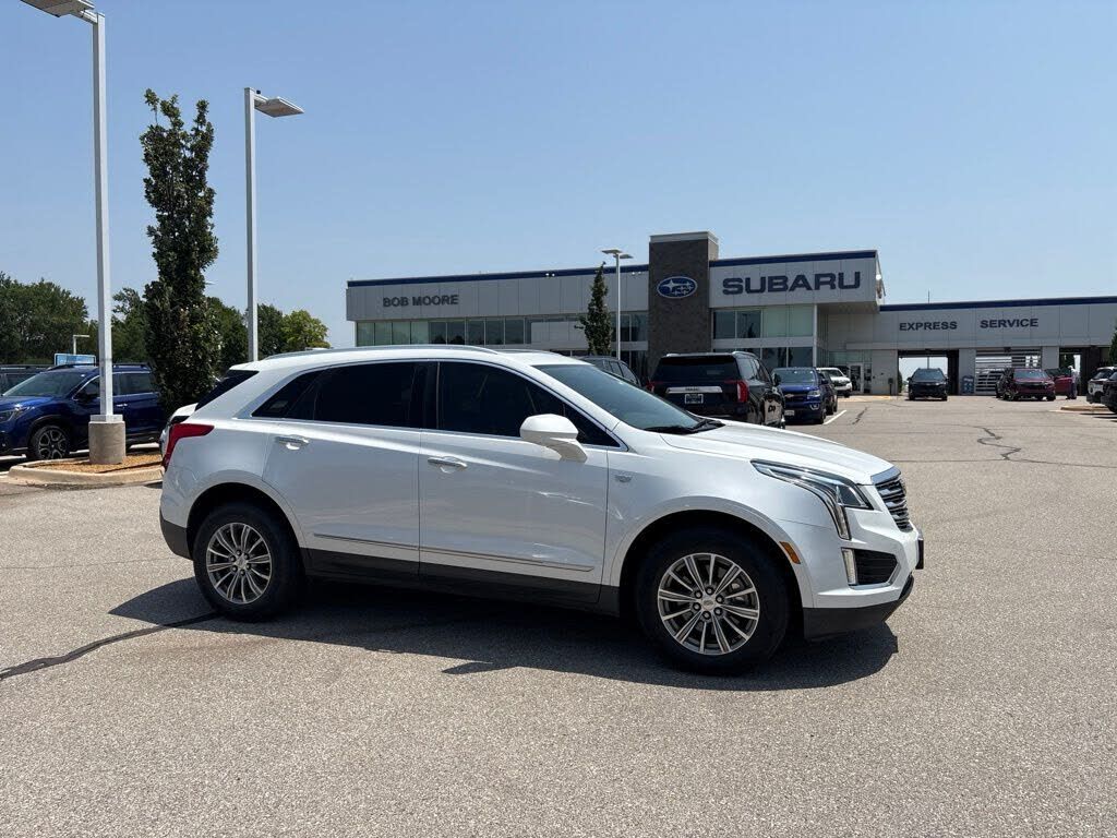 2017 CADILLAC XT5