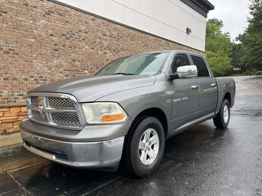2011 DODGE Ram