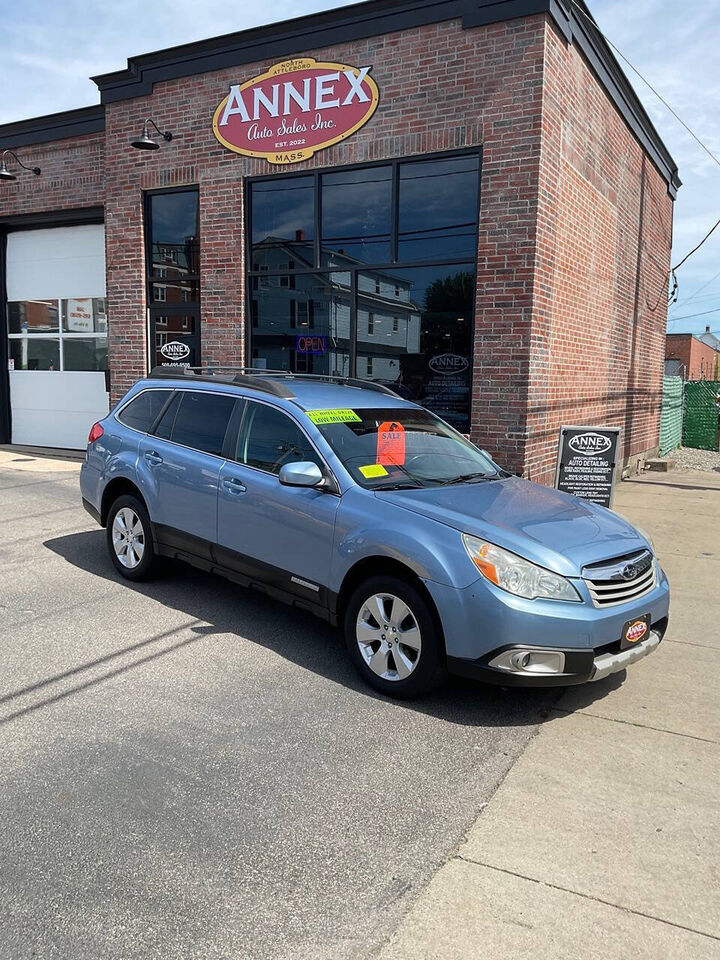 2011 SUBARU Outback