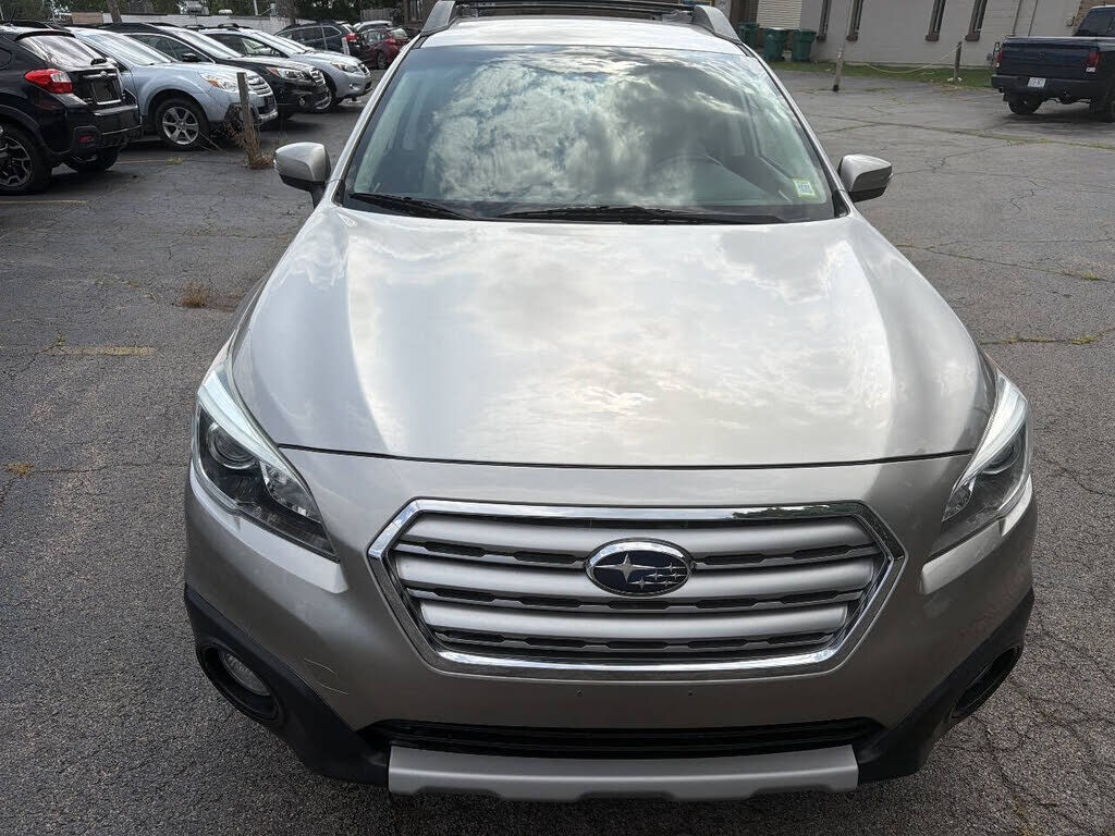 2016 SUBARU Outback