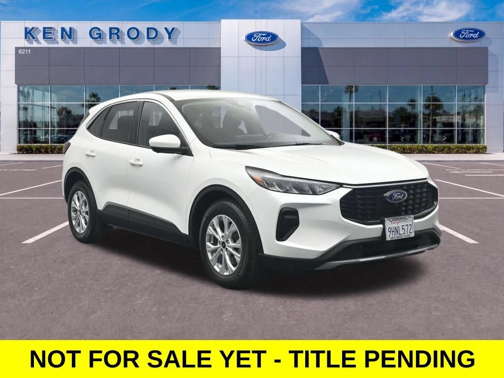 2023 FORD Escape