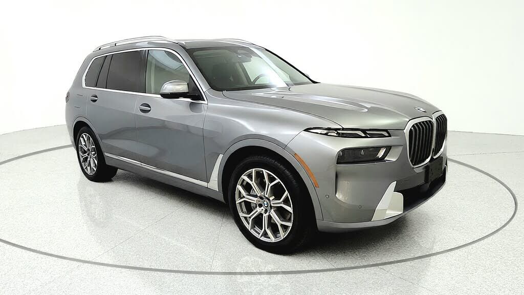 2025 BMW X7