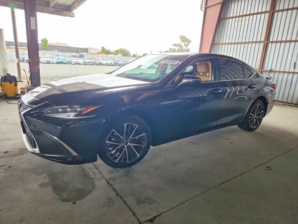 2025 LEXUS ES