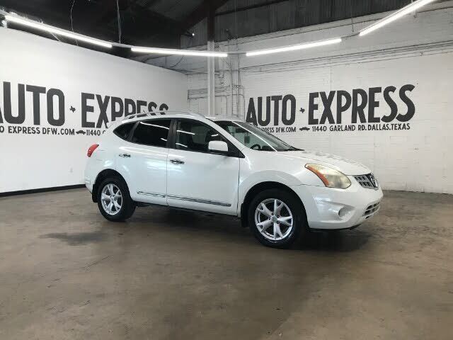 2011 NISSAN Rogue
