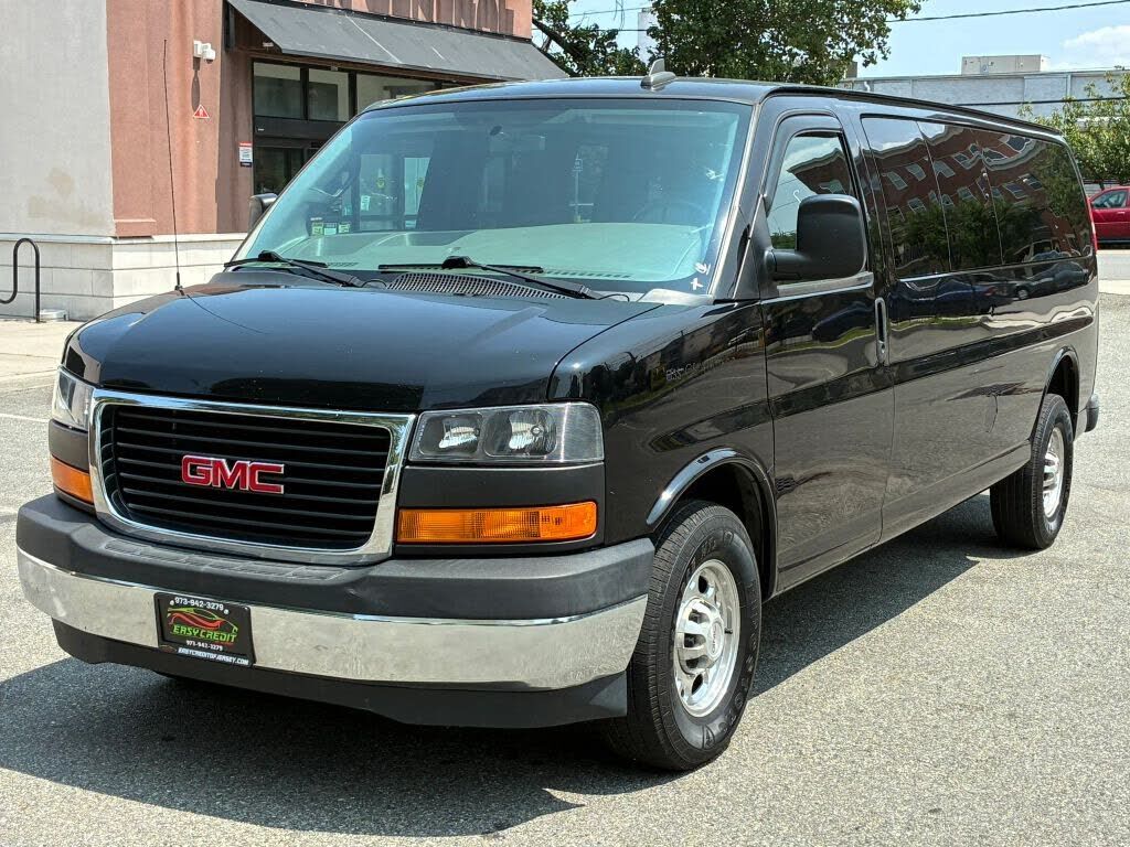 2017 GMC Savana