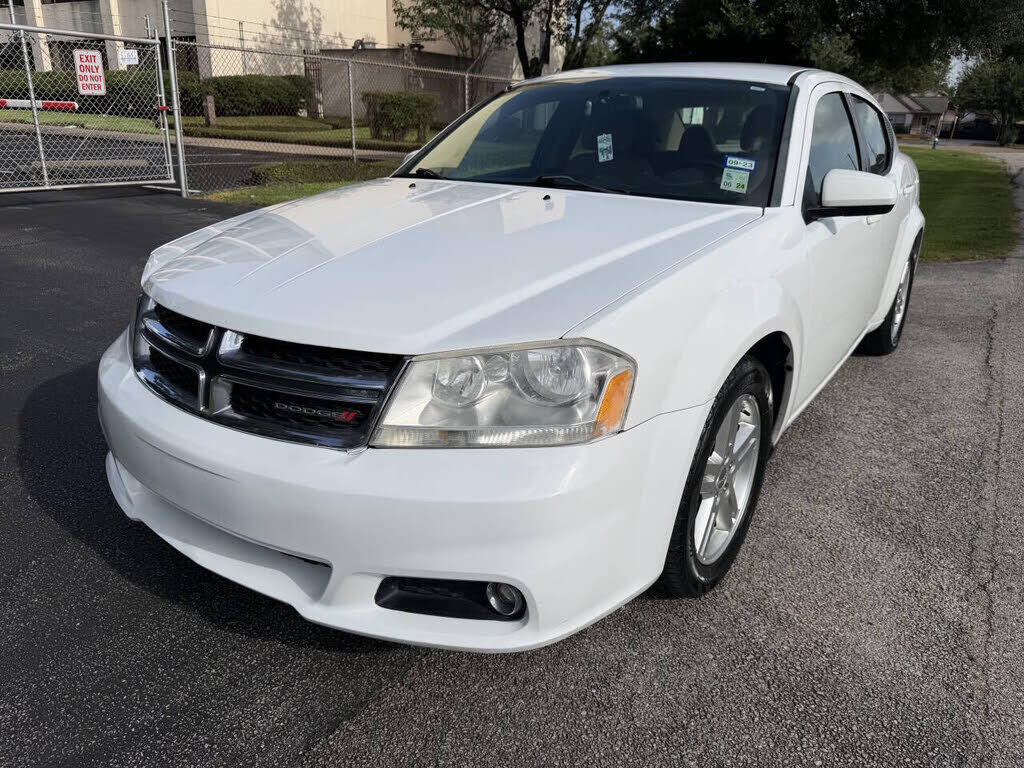 2014 DODGE Avenger