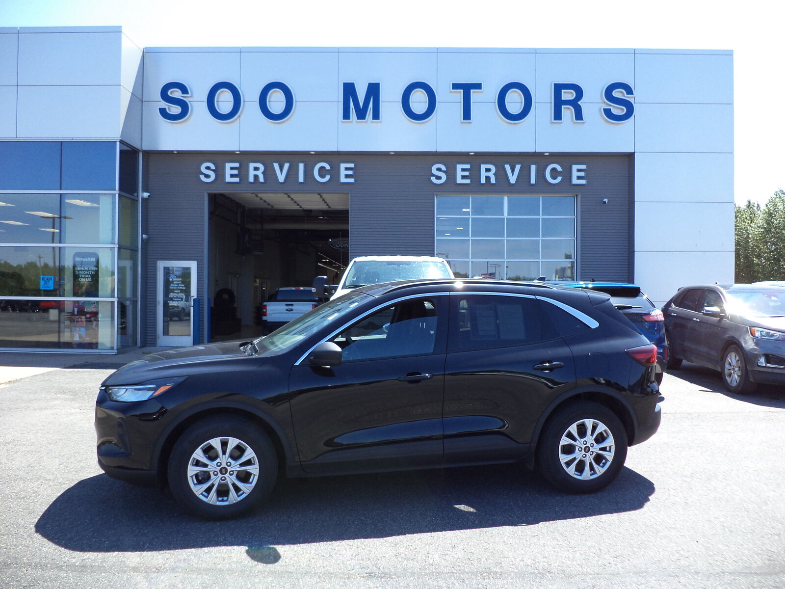 2024 FORD Escape