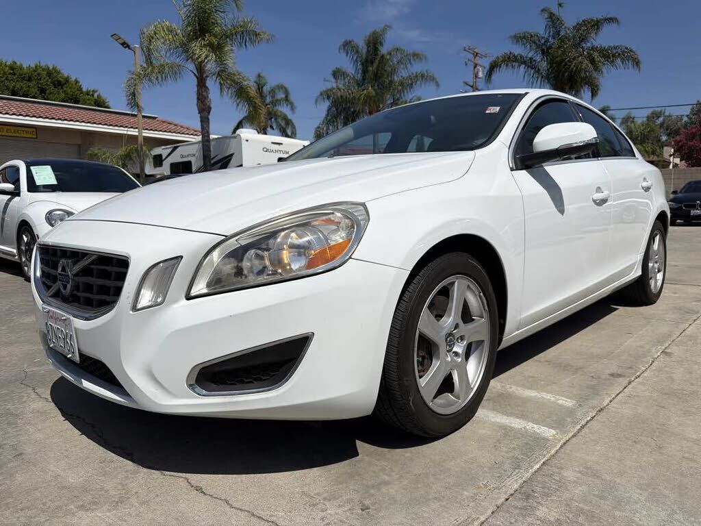 2012 VOLVO S60