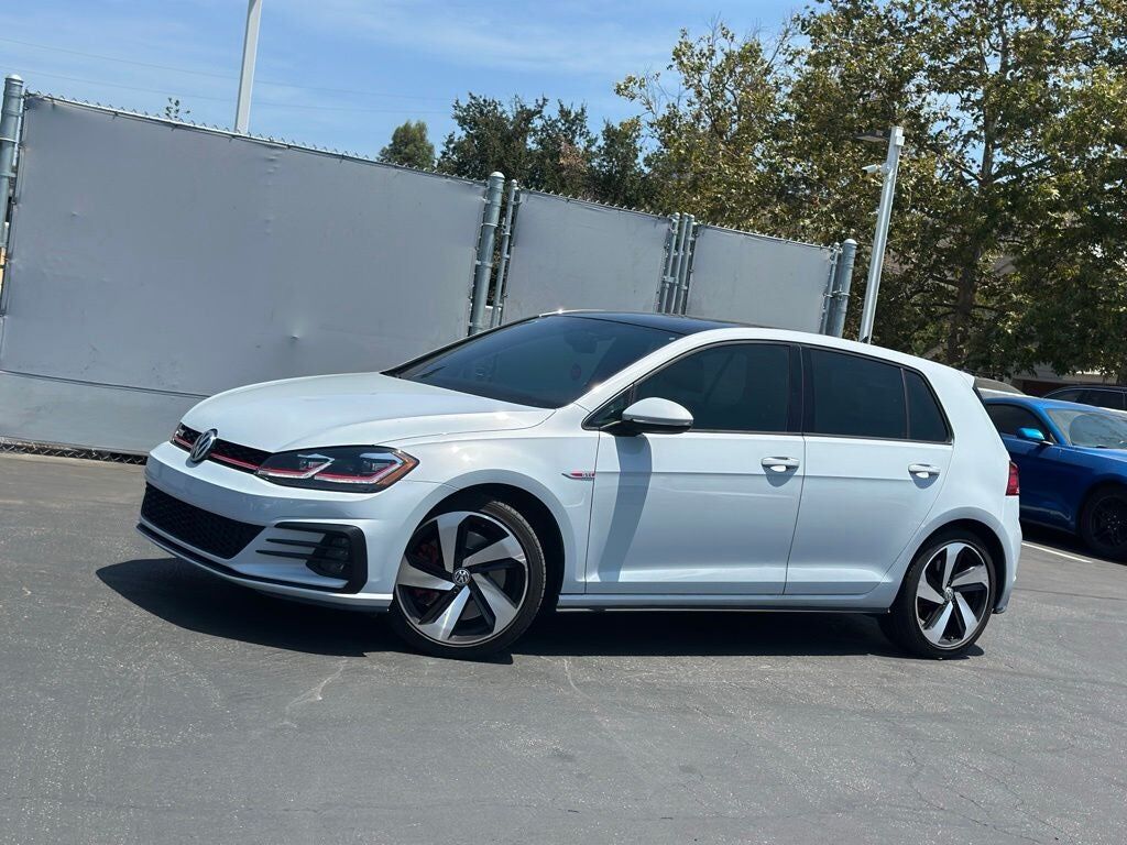 2019 VOLKSWAGEN Golf GTI