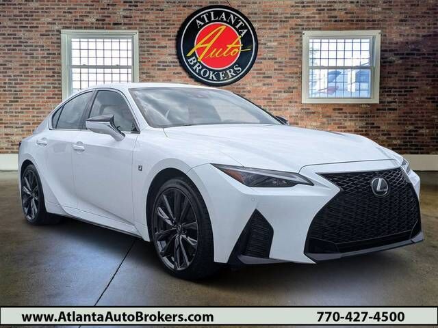 2022 LEXUS IS