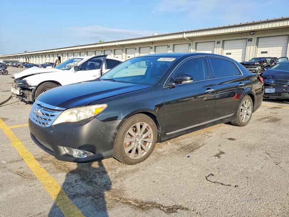 2011 TOYOTA Avalon