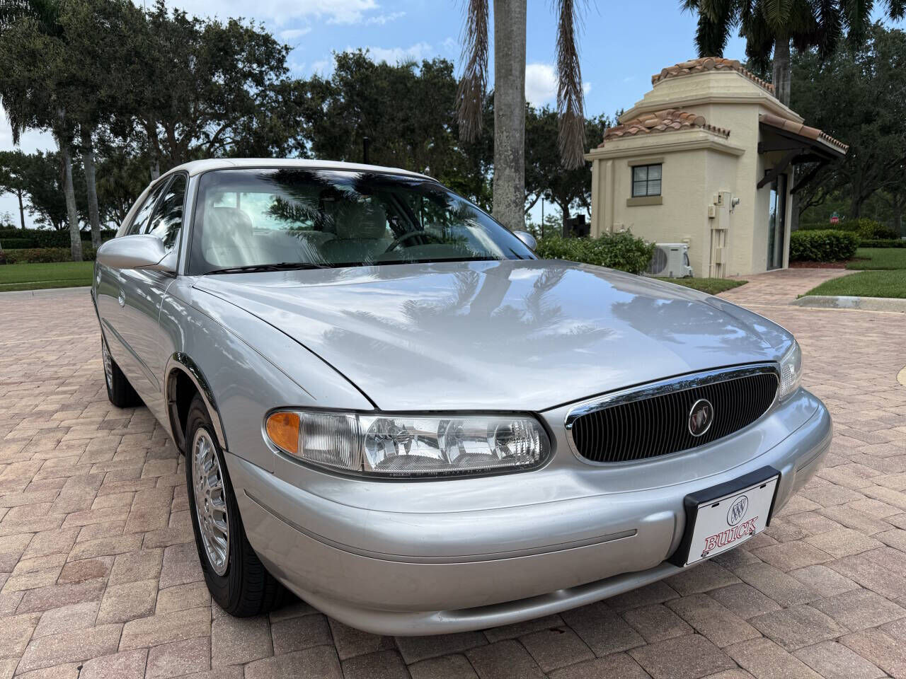 2003 BUICK Century