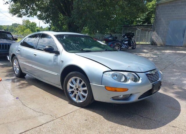 2004 CHRYSLER 300