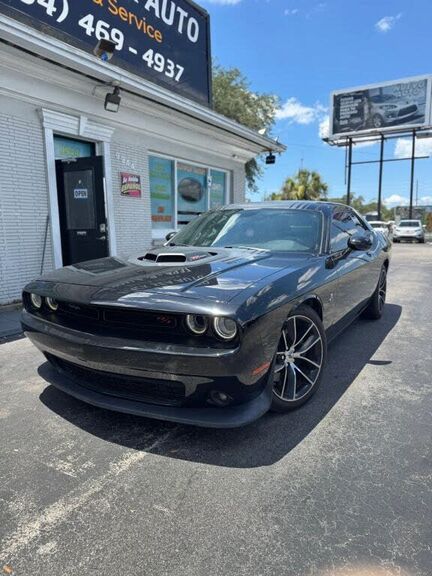 2017 DODGE Challenger