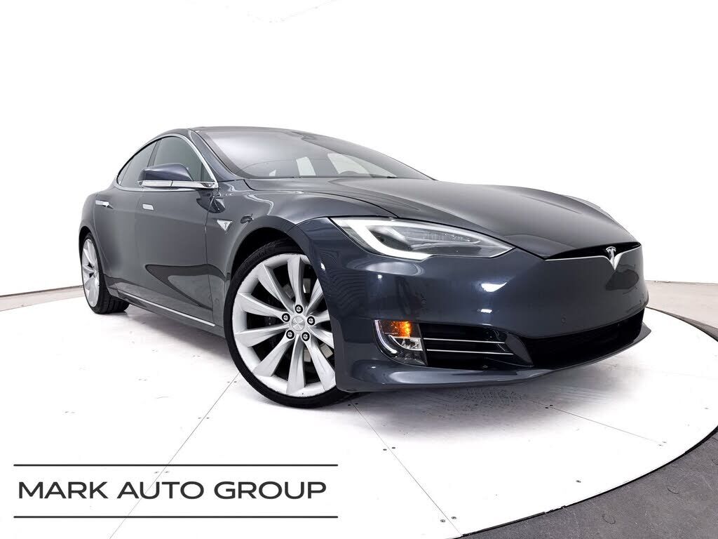 2016 TESLA Model S