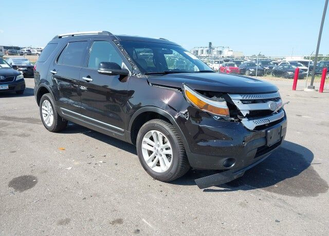 2014 FORD Explorer