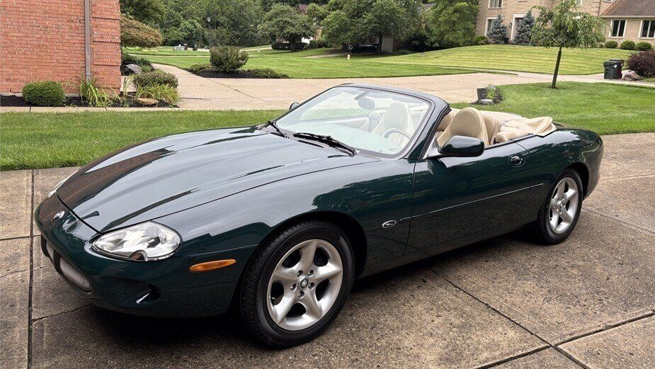 2000 JAGUAR XK8