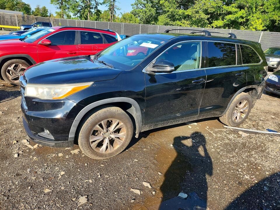 2014 TOYOTA Highlander
